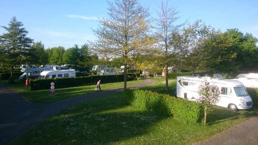 Camping De La Miniere Форж-лез-О Екстериор снимка